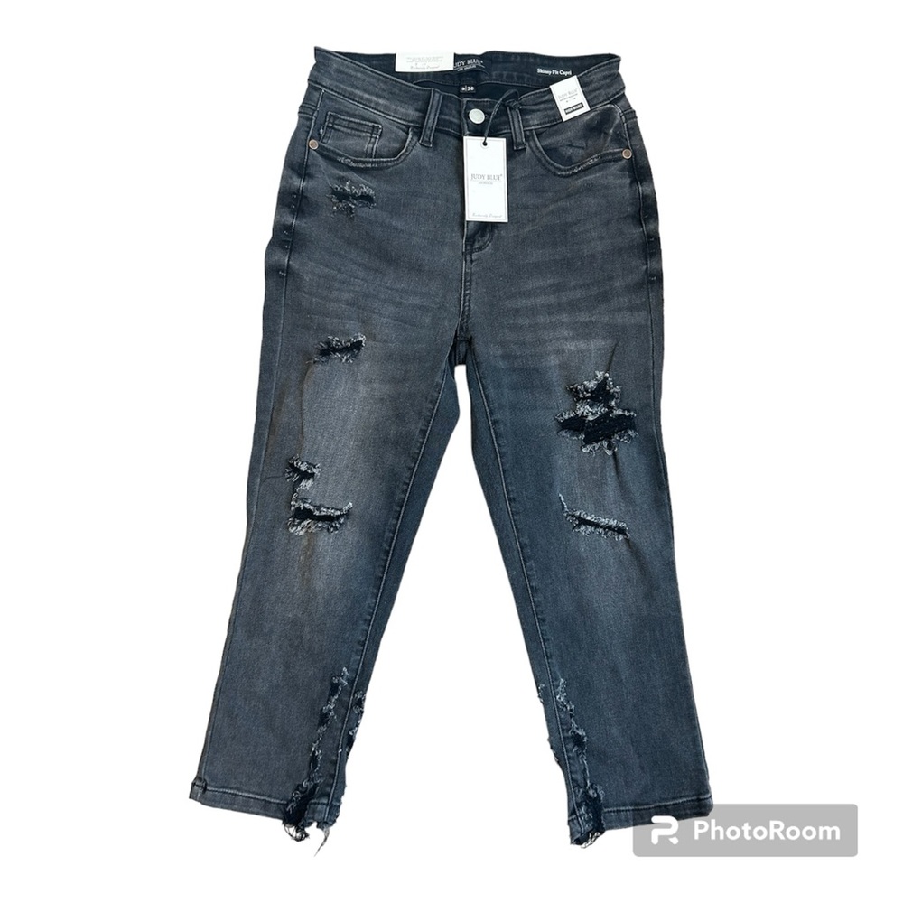 Judy Blue Women's Emma High Rise Skinny Capris 3/26 Destroyed Black jb82270